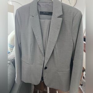 Two-piece gray Zara suit (Size 6)